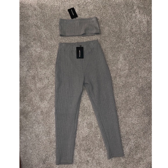 Two piece set - Picture 2 of 2